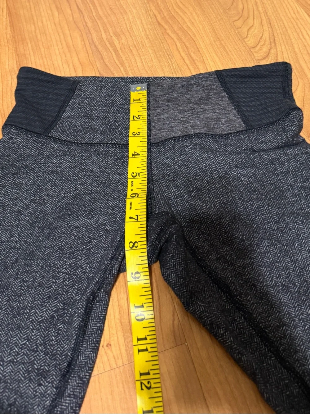 lululemon athletica Herringbone Cropped Leggings Gray/Black Size 4